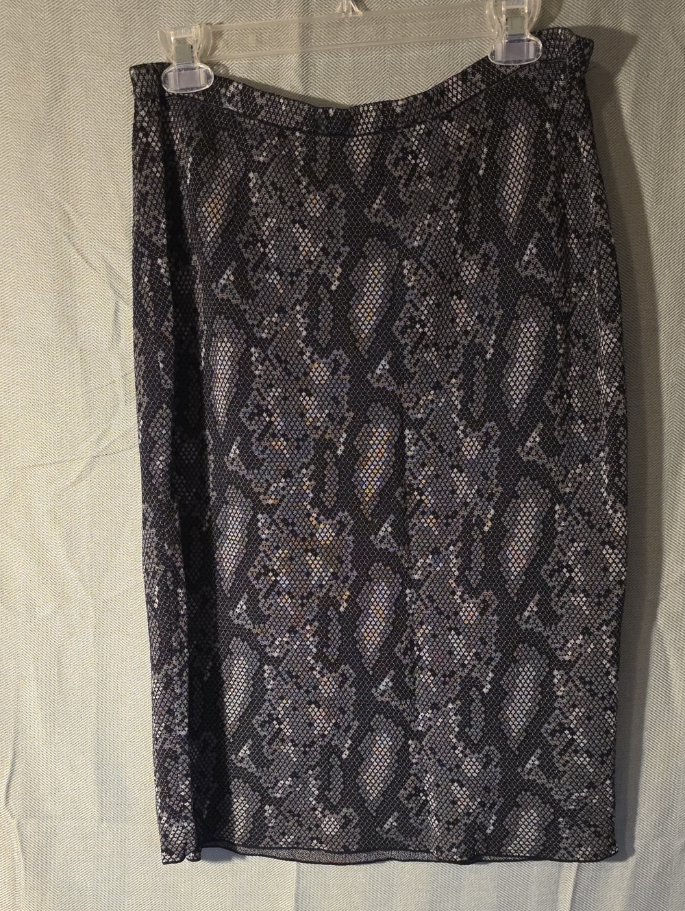 Jones New York Black and Gray Snake-Print Pencil Skirt